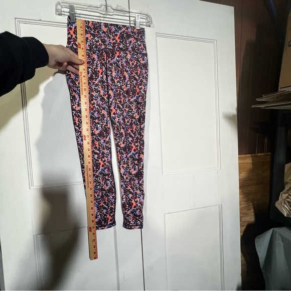 NWT Fabletics Powerhold Leggings Floral Print HIGH WAISTED Size XXS - Picture 5 of 10